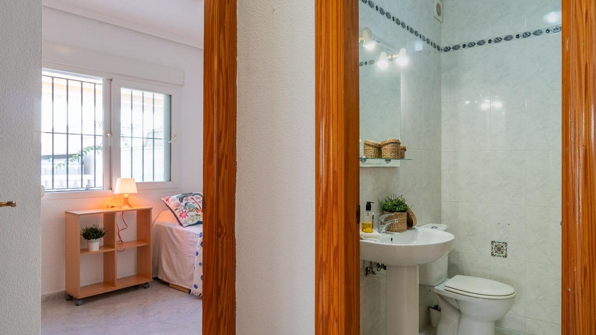 Återförsäljning - Villa - Orihuela Costa - Playa Flamenca