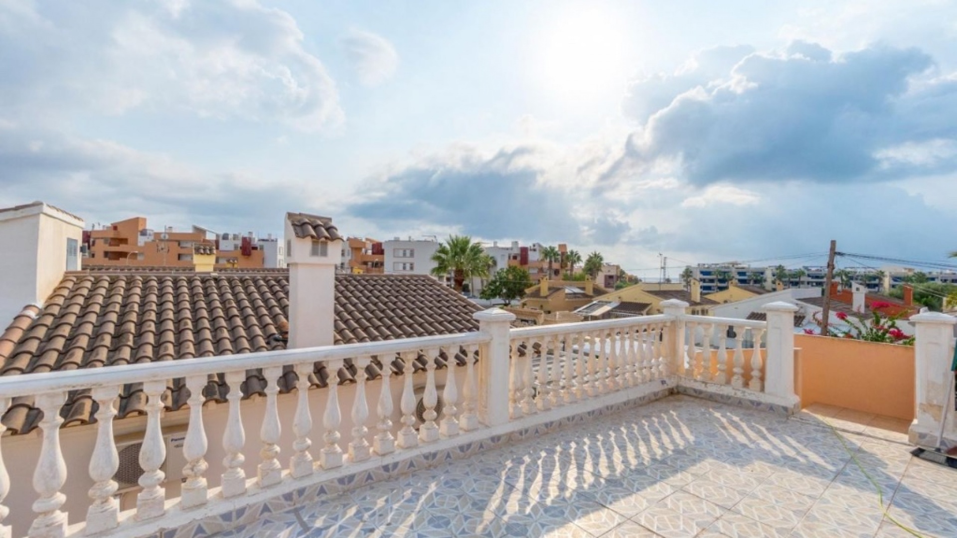 Återförsäljning - Villa - Orihuela Costa - Playa Flamenca