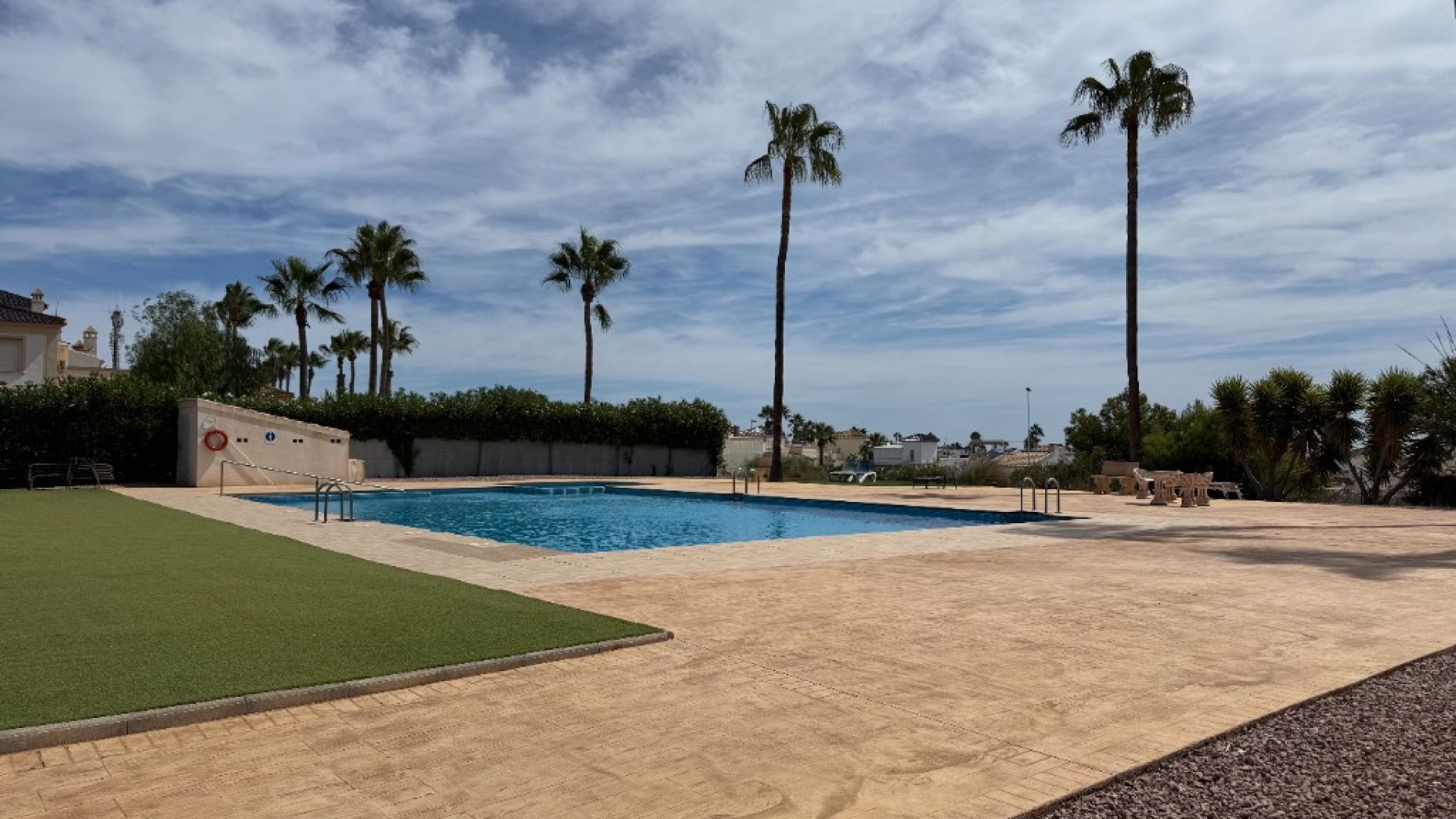 Återförsäljning - Villa - Orihuela Costa - Villamartin