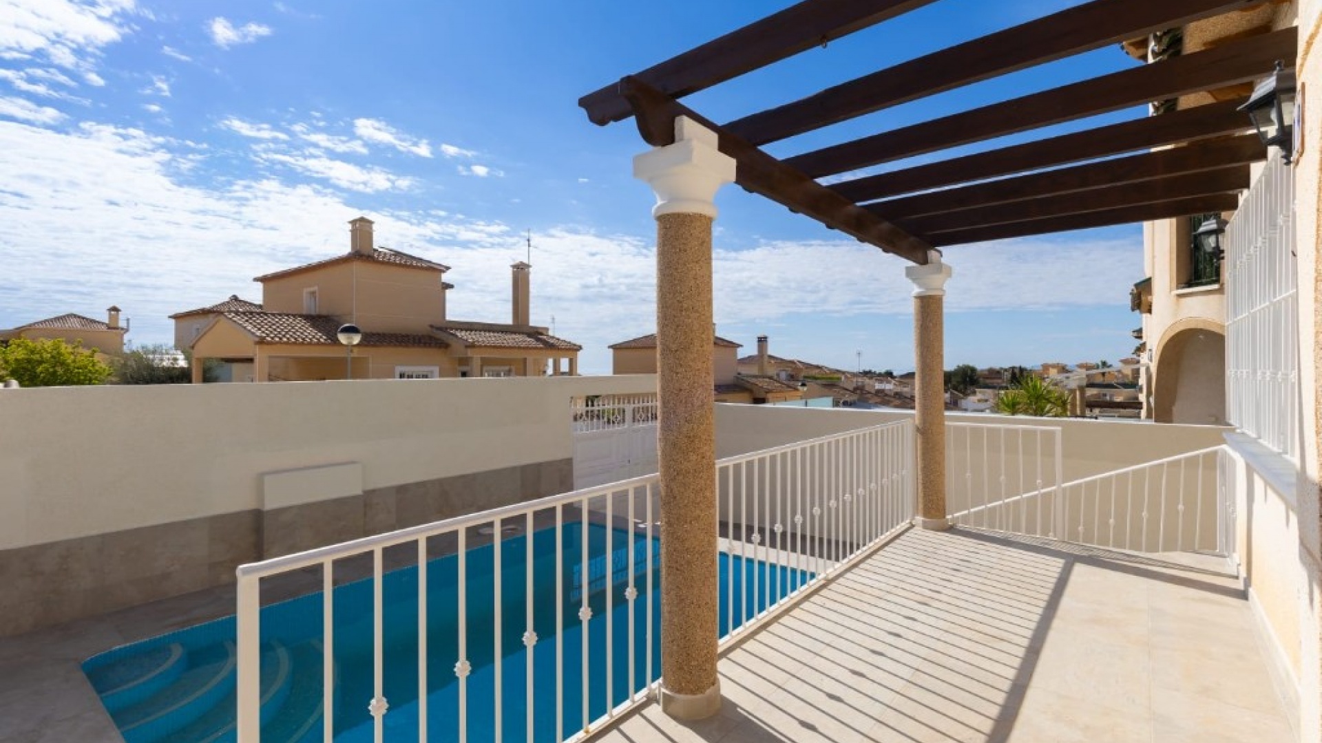 Återförsäljning - Villa - Orihuela Costa - Villamartin