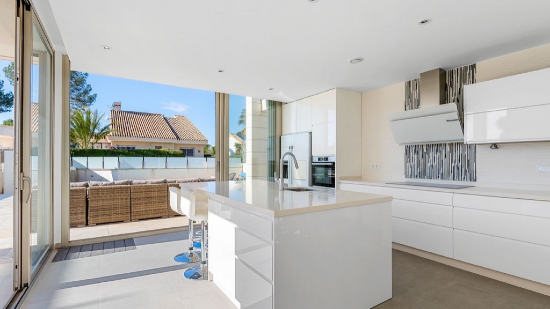 Återförsäljning - Villa - Orihuela Costa - Villamartin