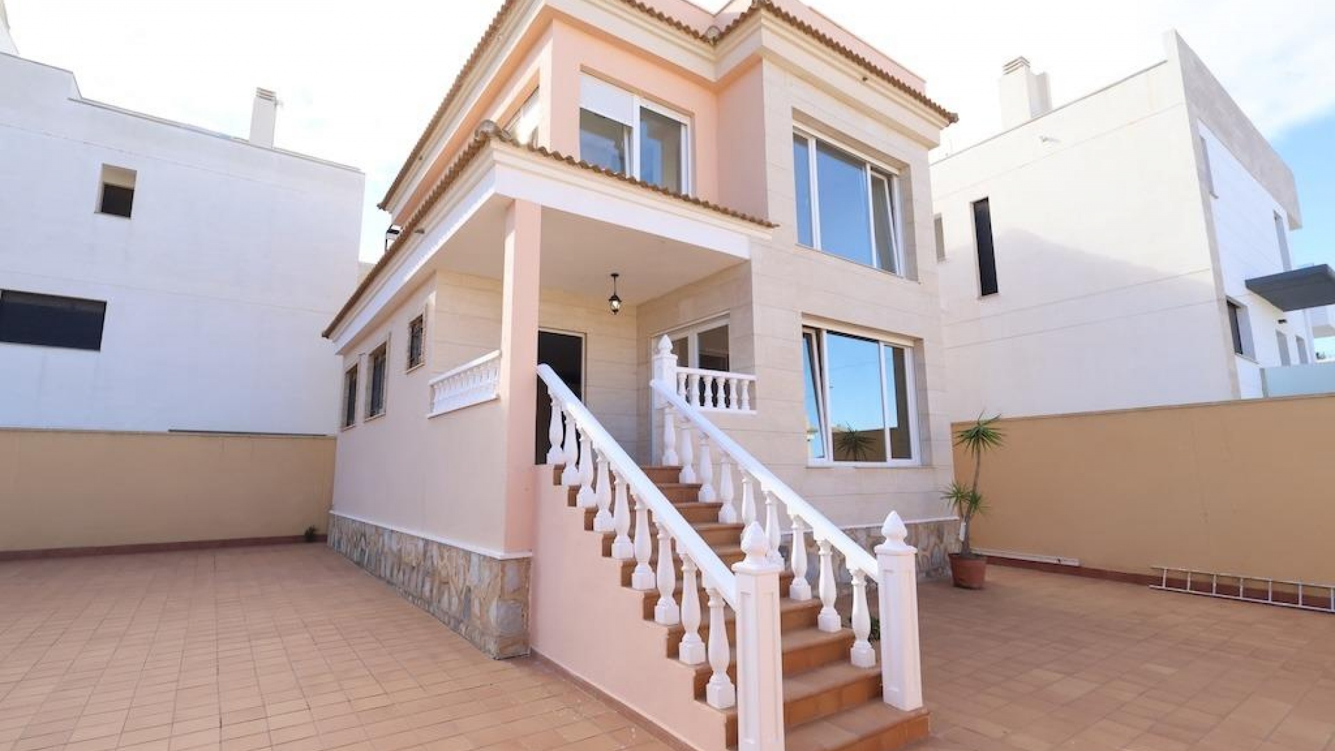 Återförsäljning - Villa - Orihuela Costa - Villamartin