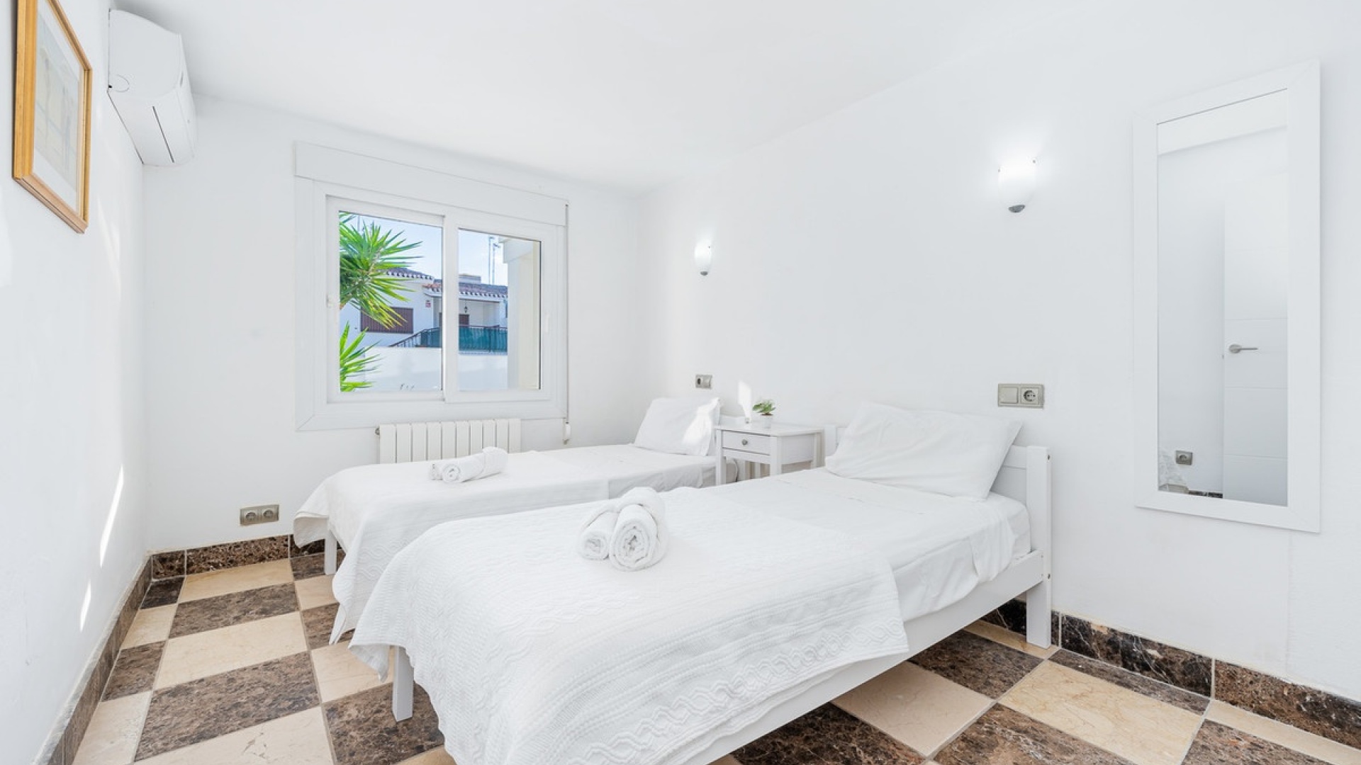 Återförsäljning - Villa - Orihuela - Dehesa de Campoamor