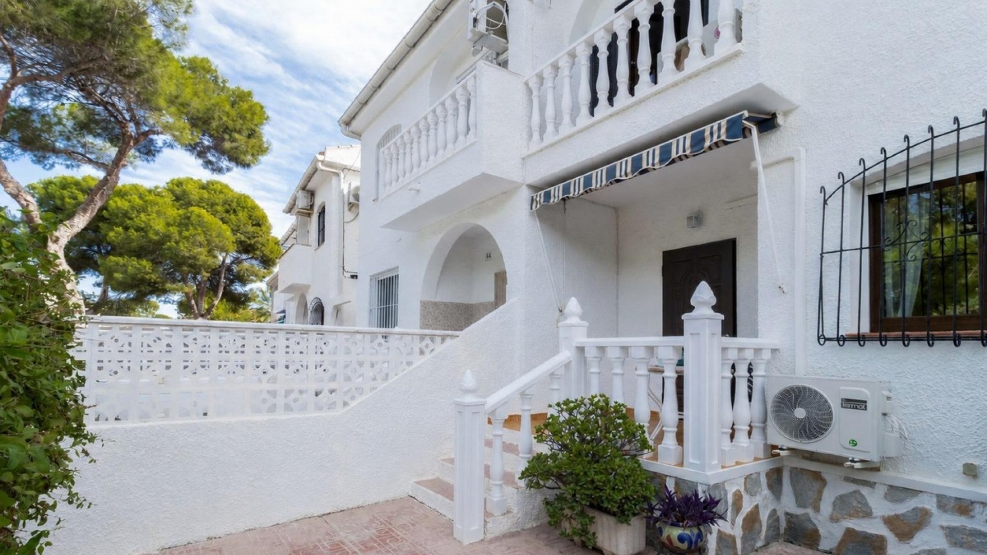 Återförsäljning - Villa - Orihuela - La Regia