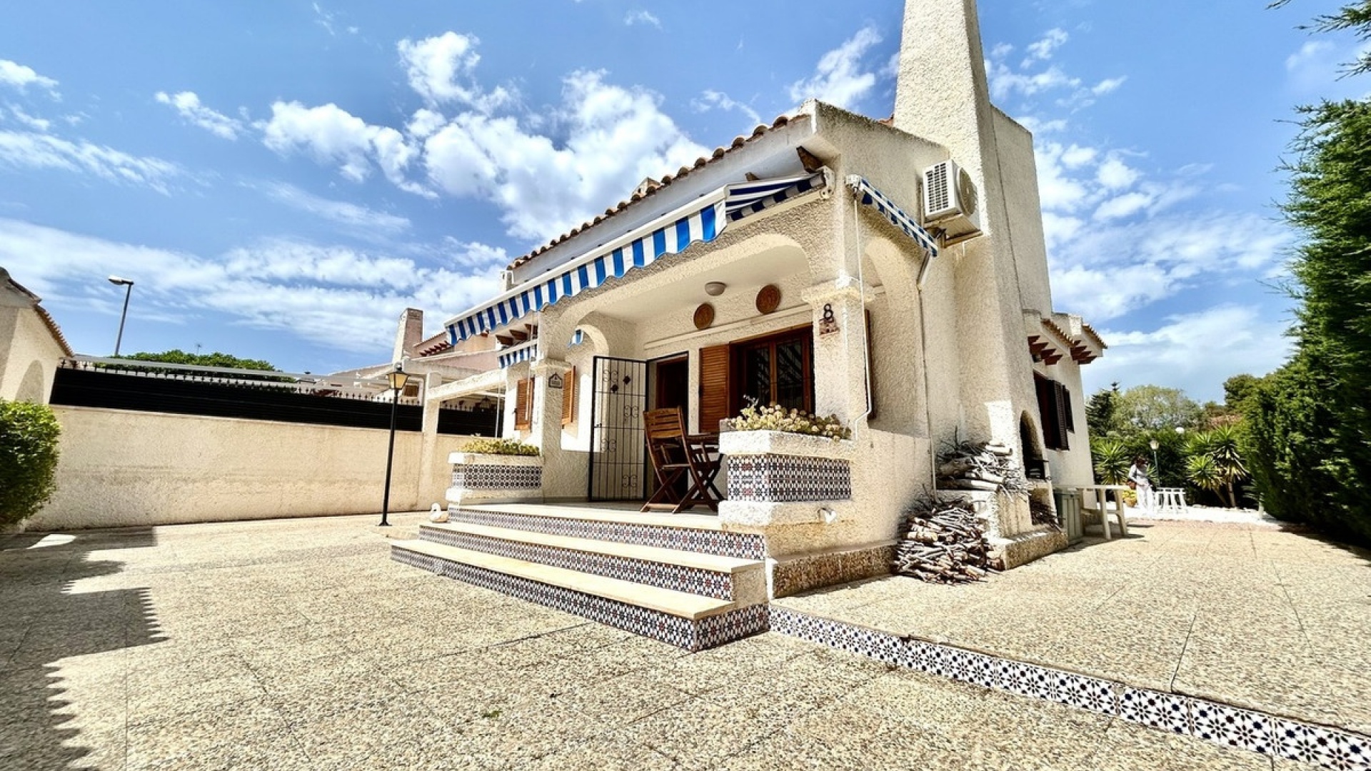 Återförsäljning - Villa - Orihuela - La Zenia