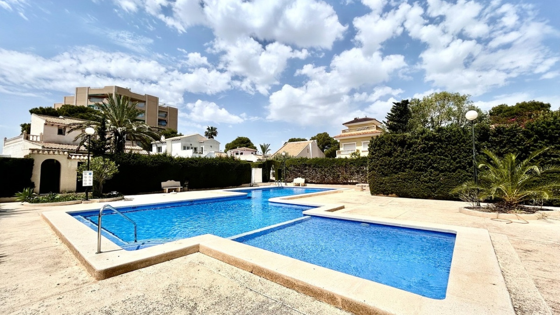 Återförsäljning - Villa - Orihuela - La Zenia