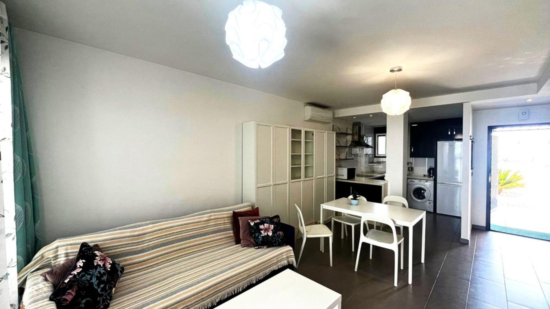 Återförsäljning - Villa - Orihuela - La Zenia