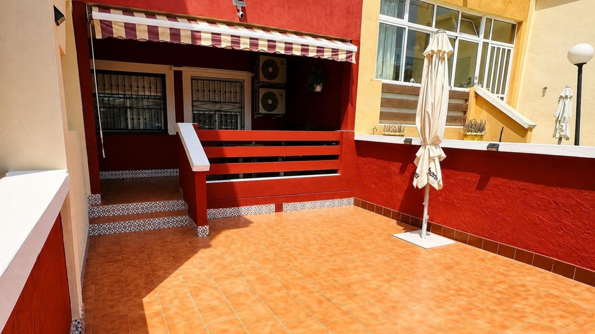 Återförsäljning - Villa - Orihuela - Los Altos