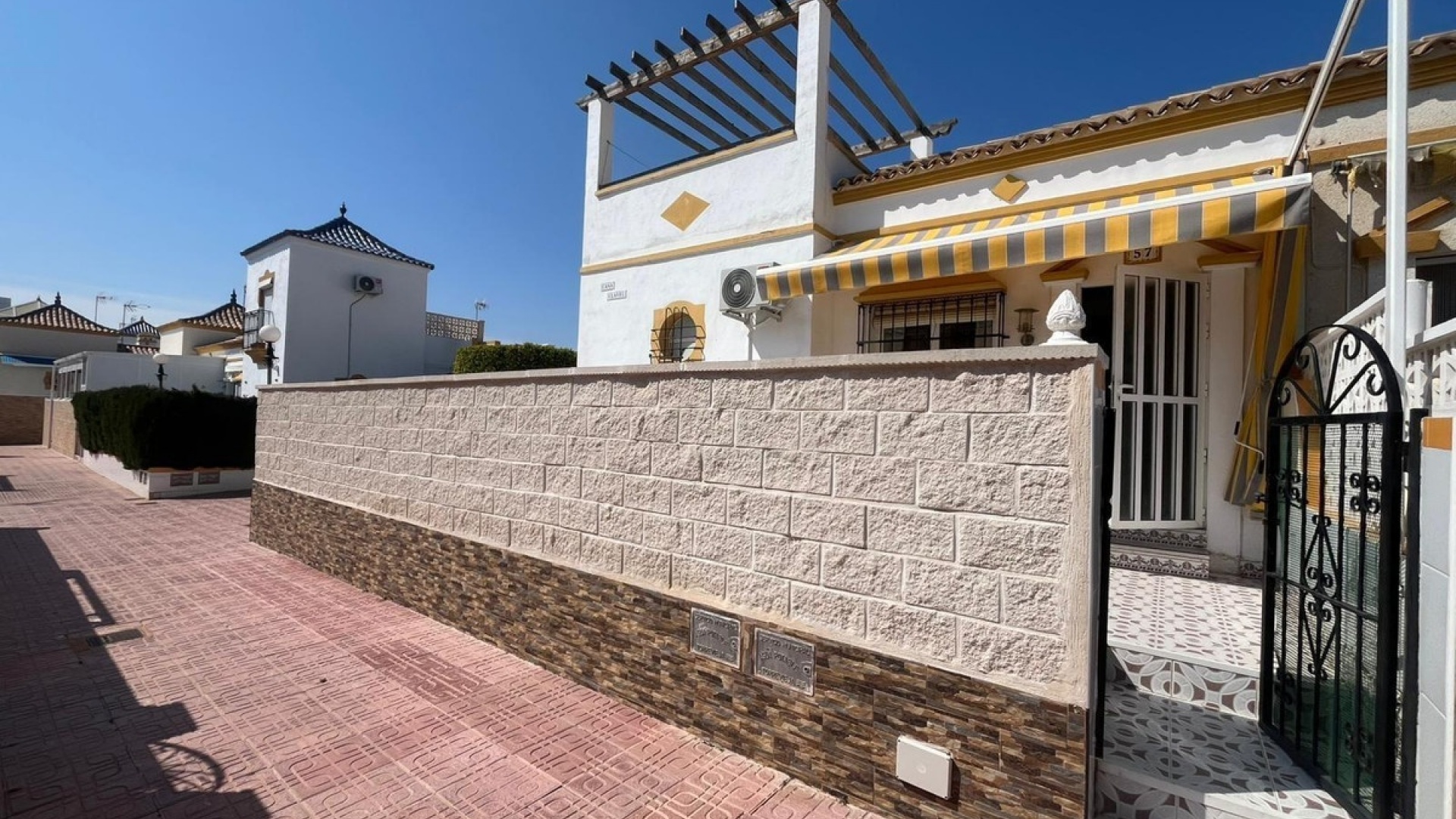 Återförsäljning - Villa - Orihuela - Los Altos