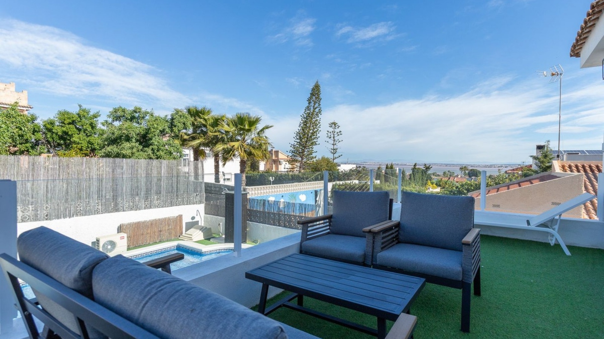Återförsäljning - Villa - Orihuela - Los Balcones