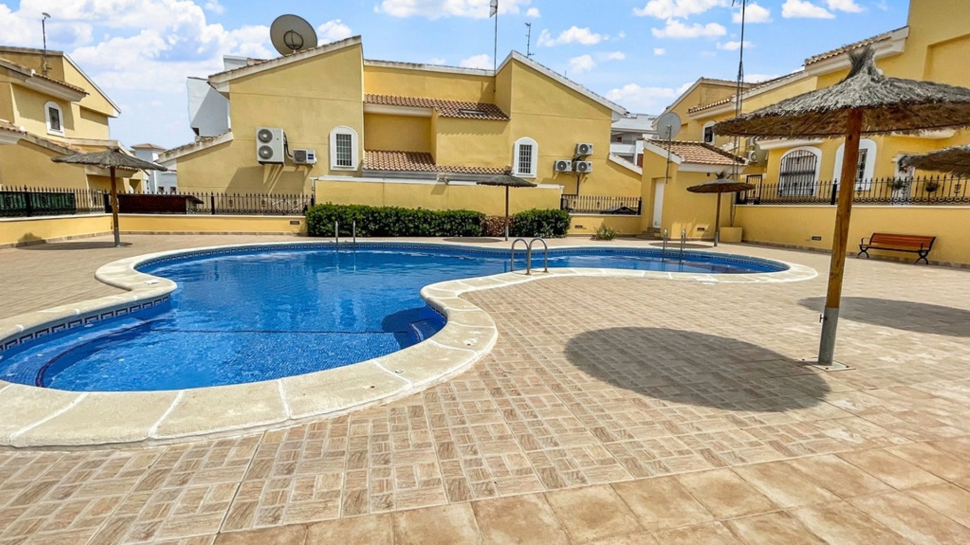 Återförsäljning - Villa - Orihuela - Los Dolses