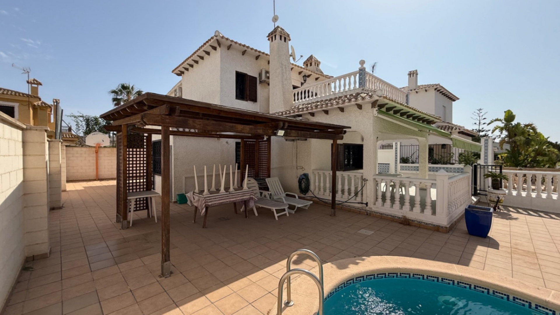 Återförsäljning - Villa - Orihuela - Orihuela Centro