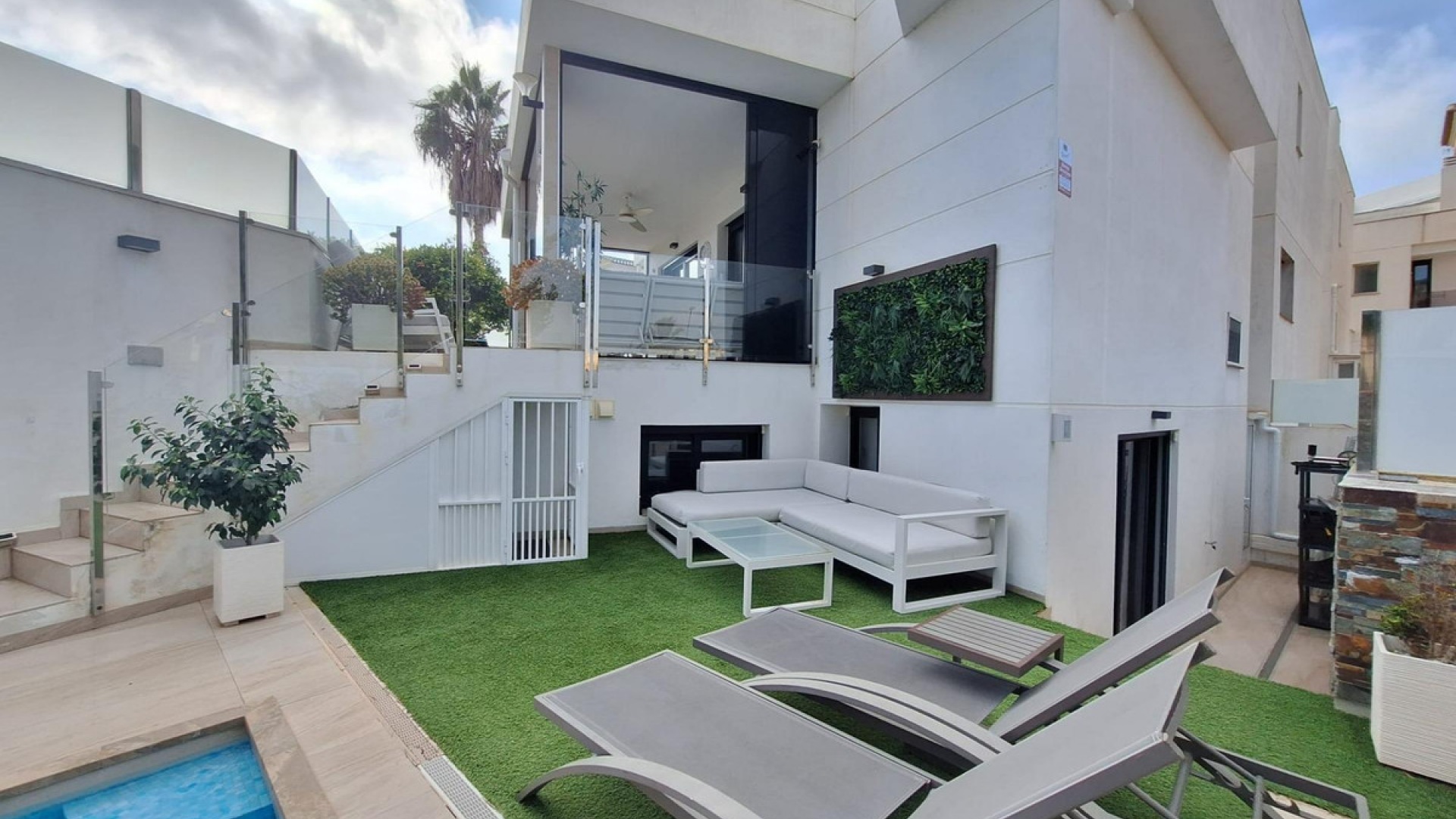 Återförsäljning - Villa - Orihuela - Orihuela Costa