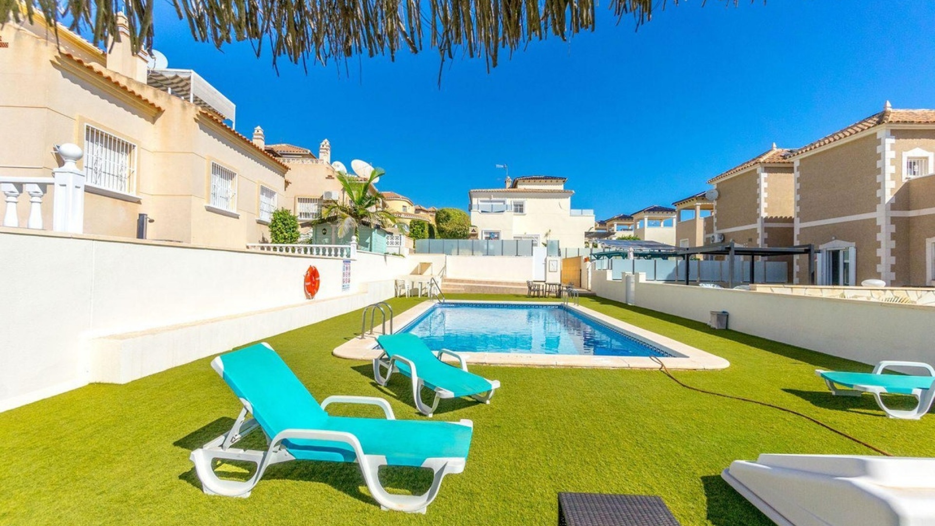 Återförsäljning - Villa - Orihuela - Orihuela Costa