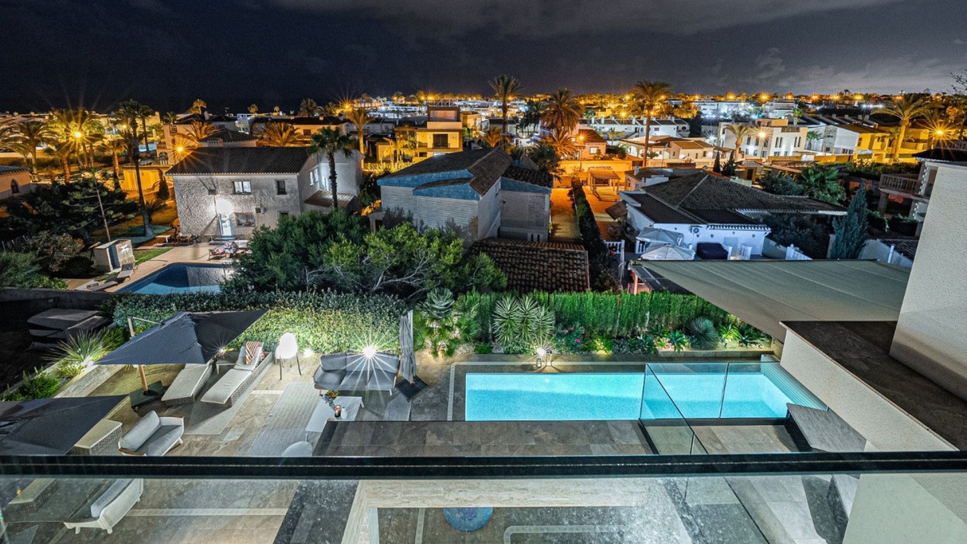 Återförsäljning - Villa - Orihuela - Orihuela Costa
