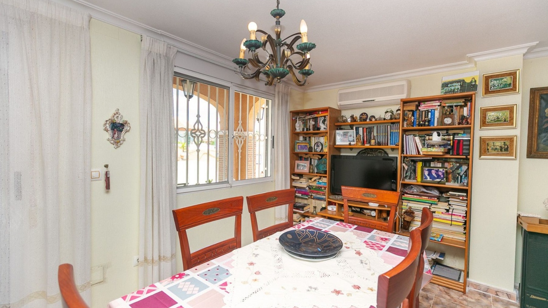 Återförsäljning - Villa - Orihuela - Orihuela Costa