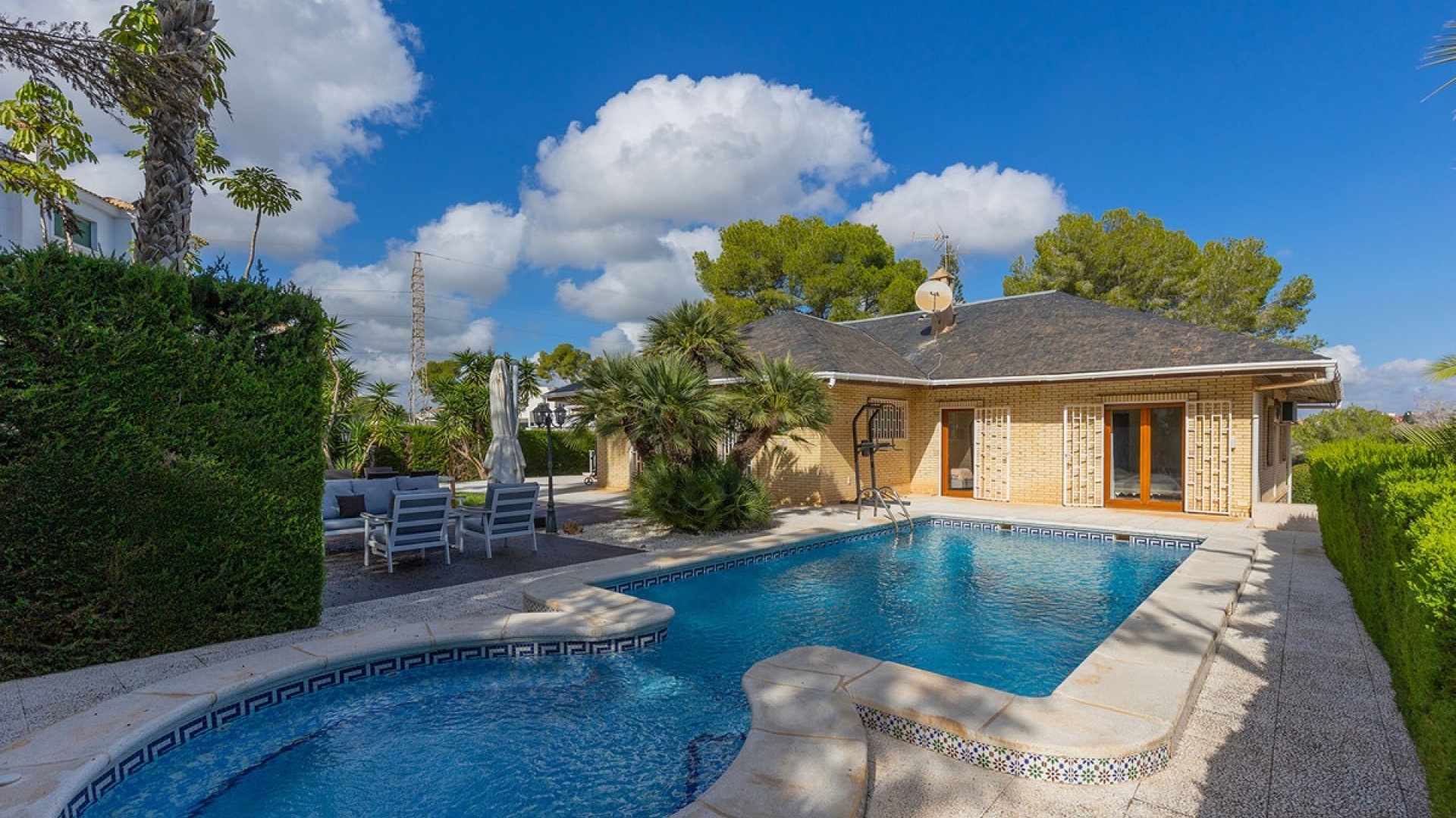 Återförsäljning - Villa - Orihuela - Orihuela Costa