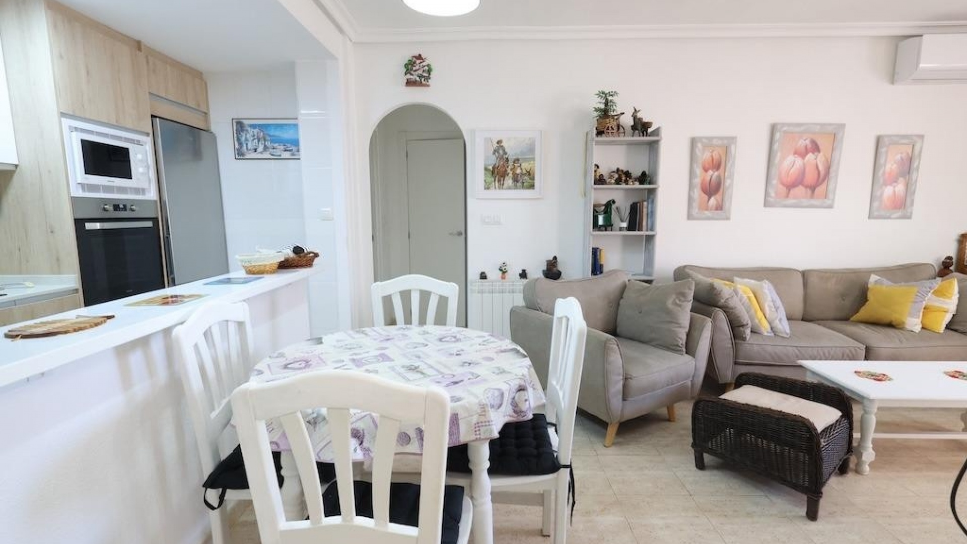 Återförsäljning - Villa - Orihuela - Orihuela Costa