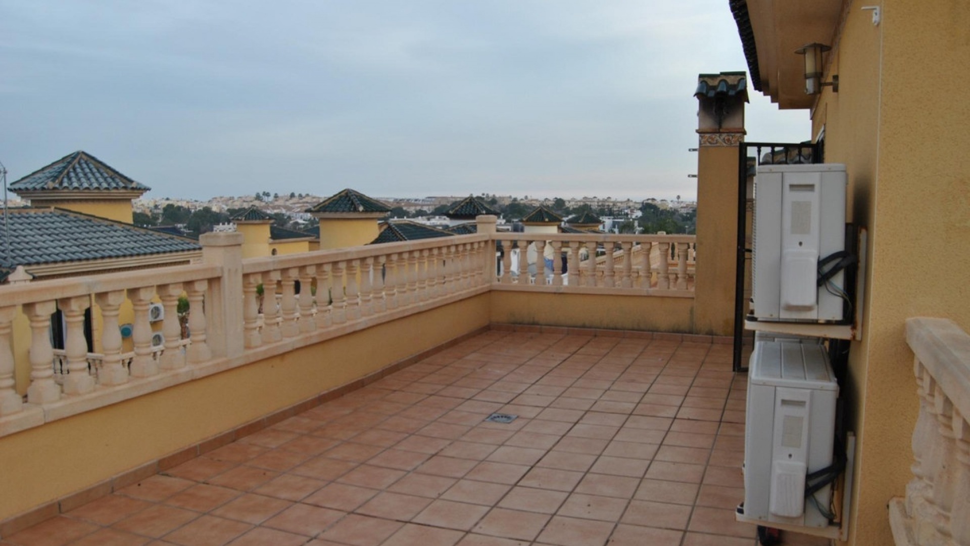 Återförsäljning - Villa - Orihuela - Orihuela Costa