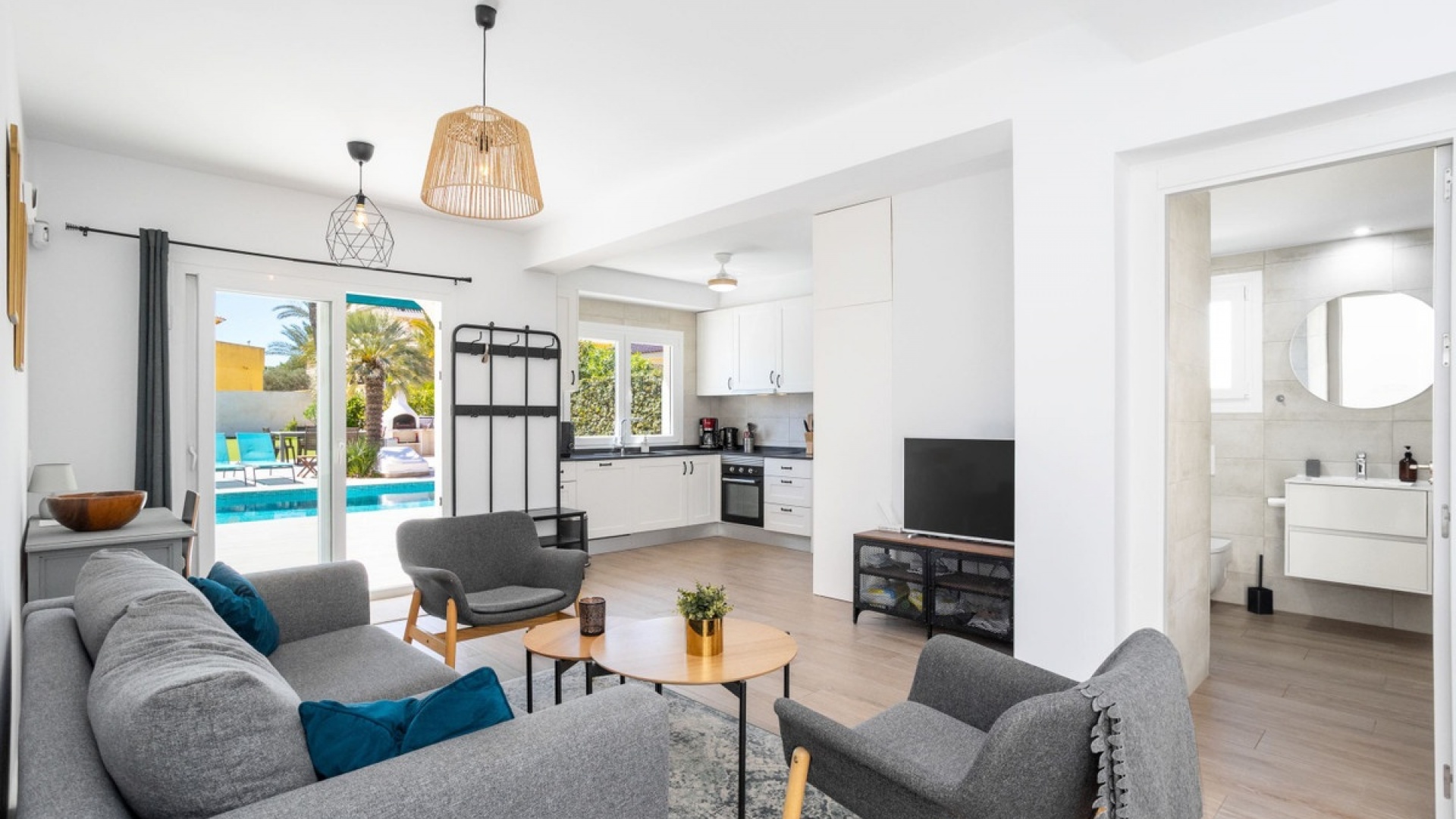 Återförsäljning - Villa - Orihuela - Playa Flamenca
