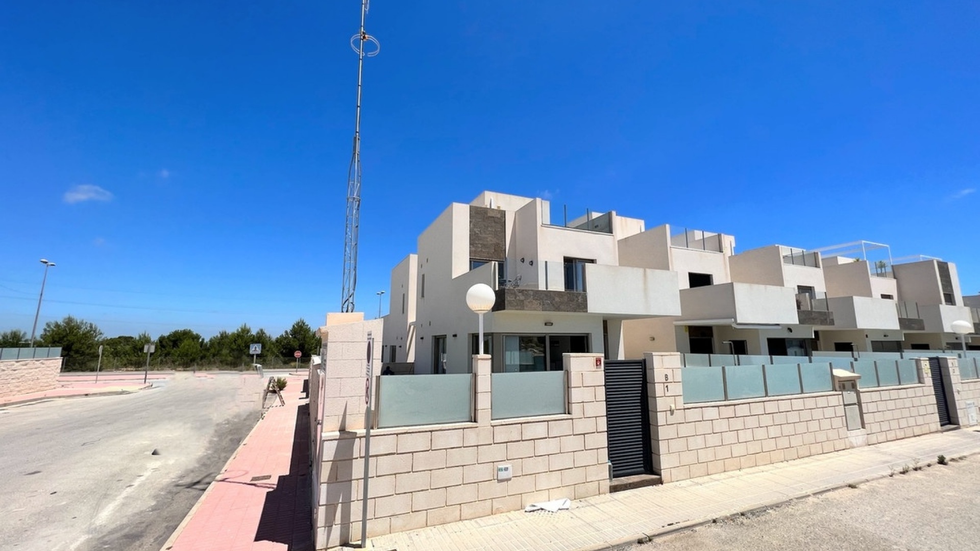 Återförsäljning - Villa - Orihuela - Punta Prima