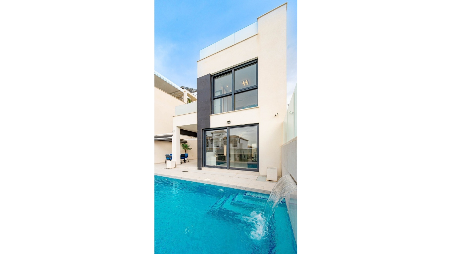 Återförsäljning - Villa - Orihuela - Punta Prima