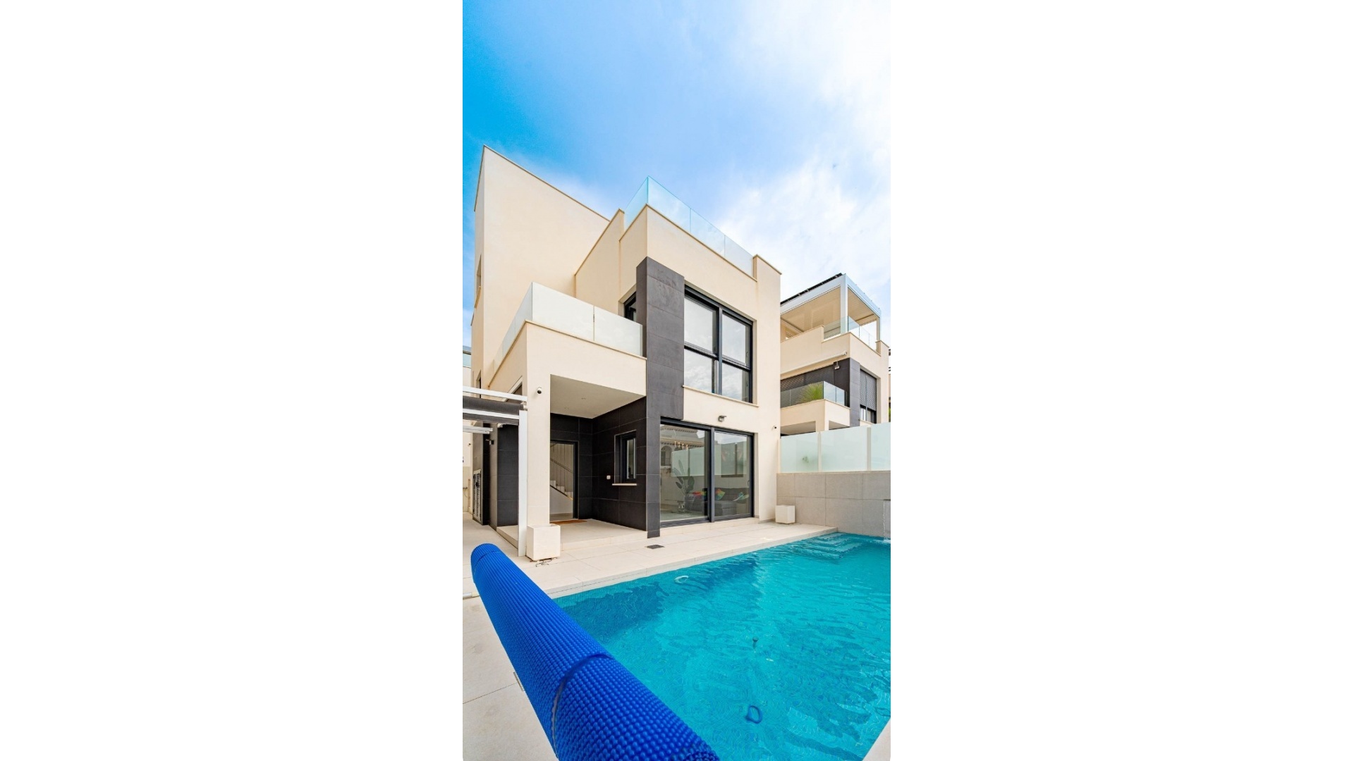 Återförsäljning - Villa - Orihuela - Punta Prima