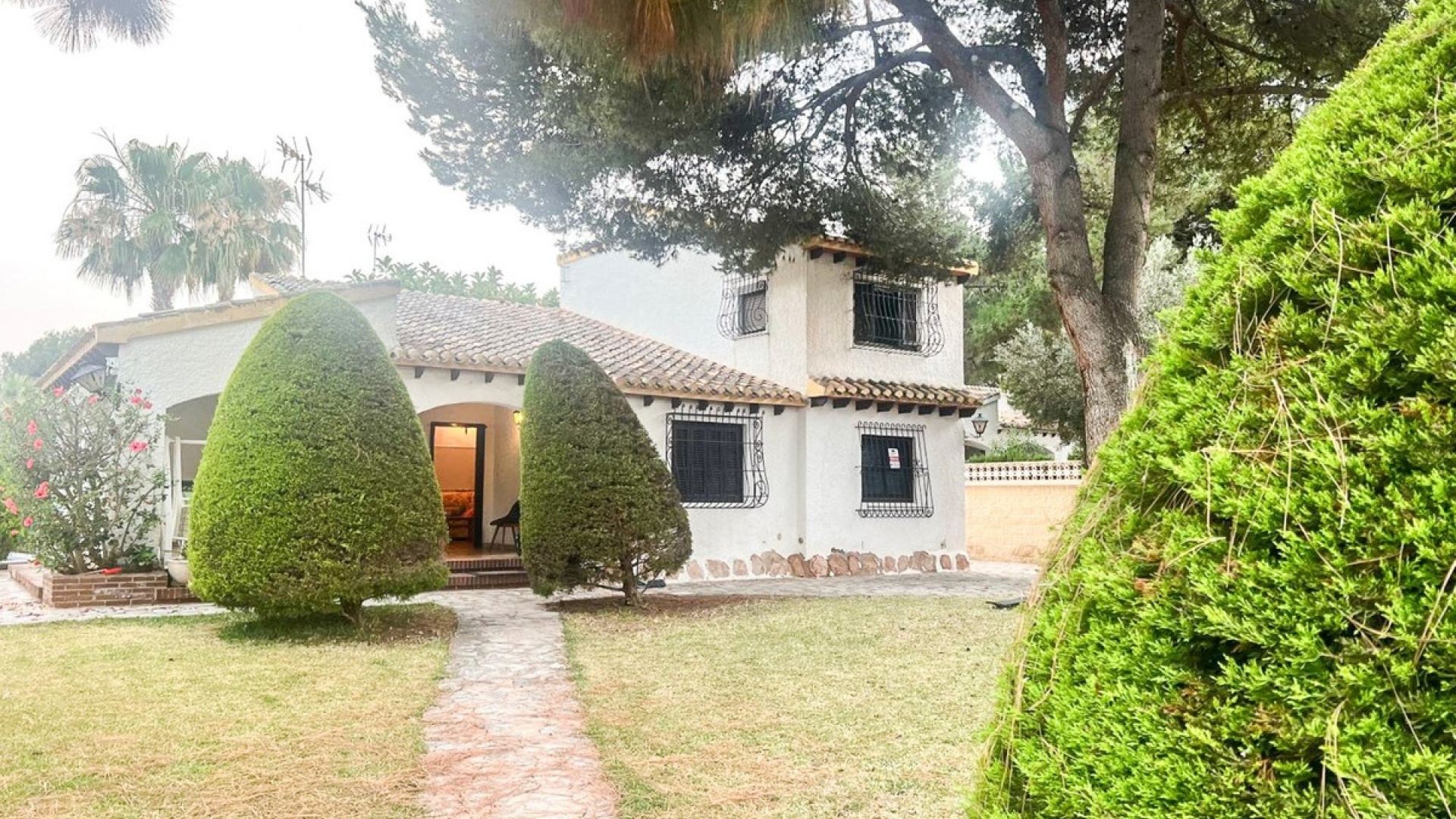 Återförsäljning - Villa - Orihuela - Punta Prima
