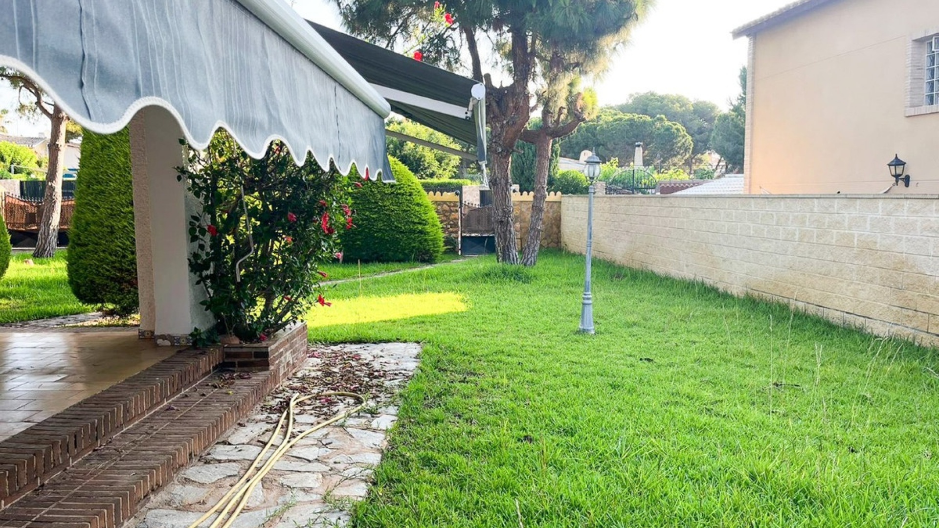 Återförsäljning - Villa - Orihuela - Punta Prima