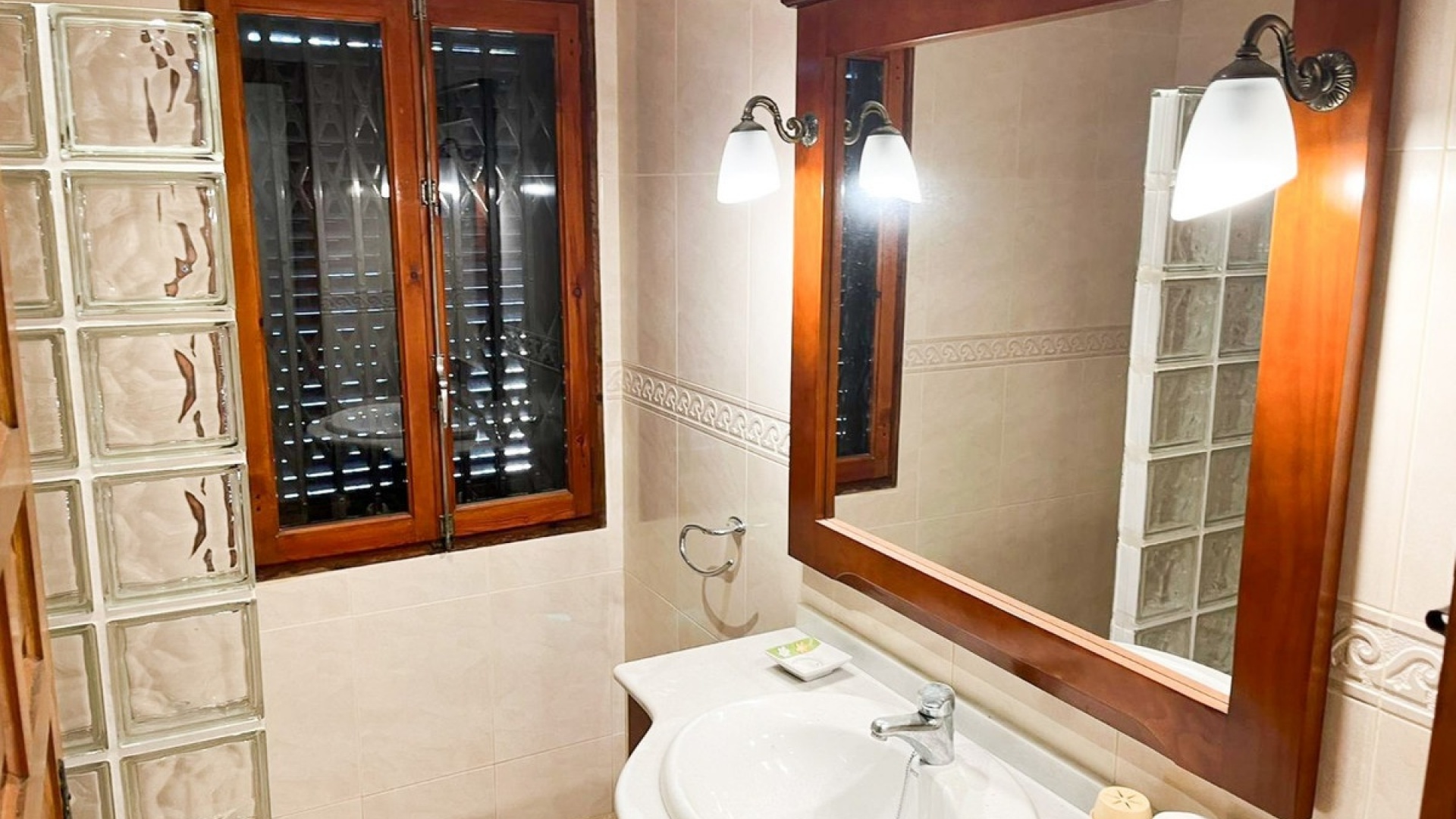 Återförsäljning - Villa - Orihuela - Punta Prima