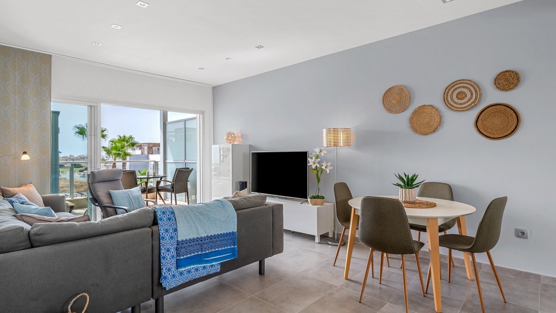 Återförsäljning - Villa - Orihuela - Punta Prima