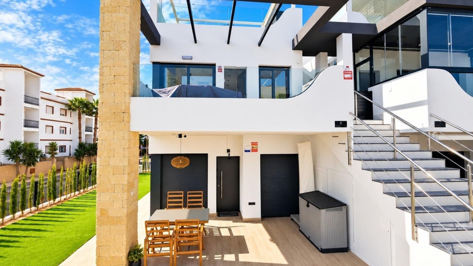 Återförsäljning - Villa - Orihuela - Punta Prima