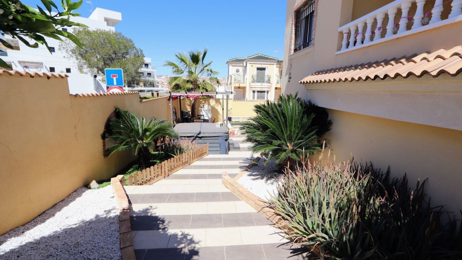 Återförsäljning - Villa - Orihuela - Villamartin