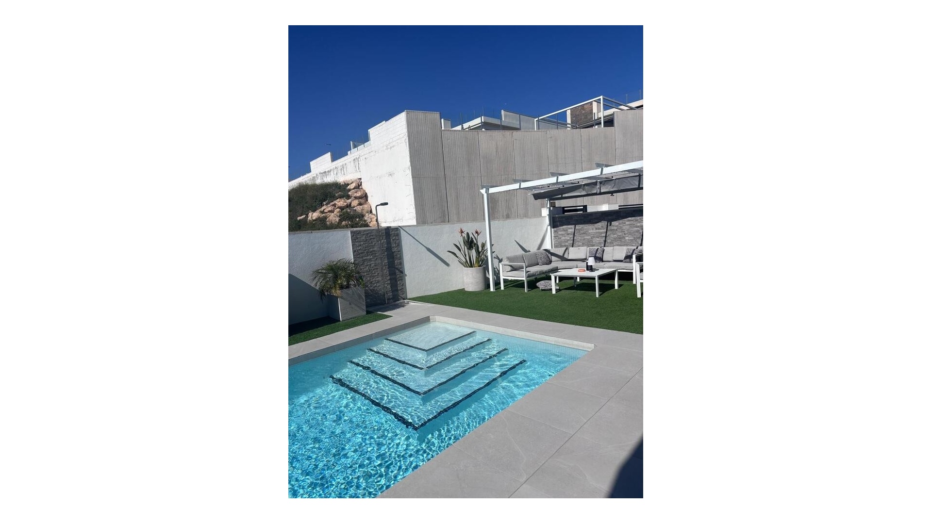 Återförsäljning - Villa - Orihuela - Villamartin