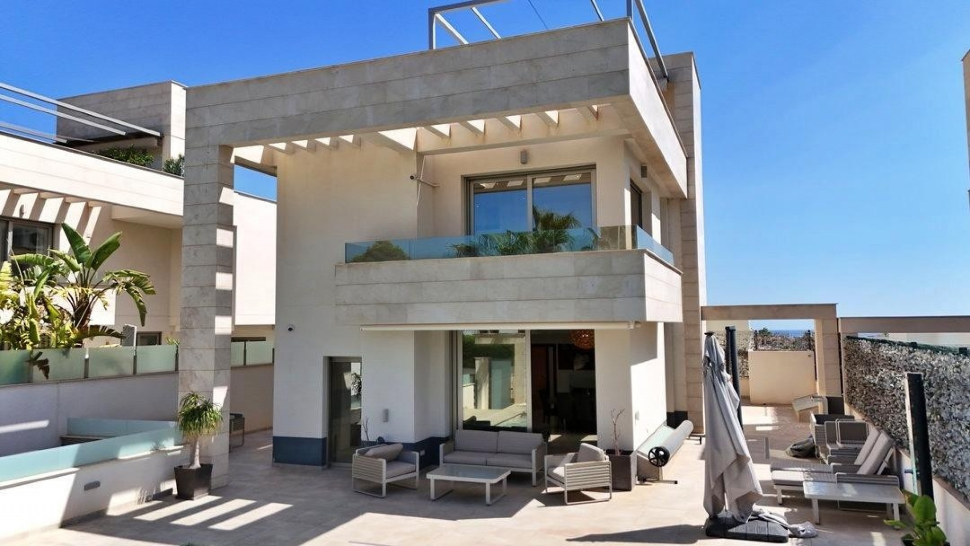 Återförsäljning - Villa - Orihuela - Villamartin