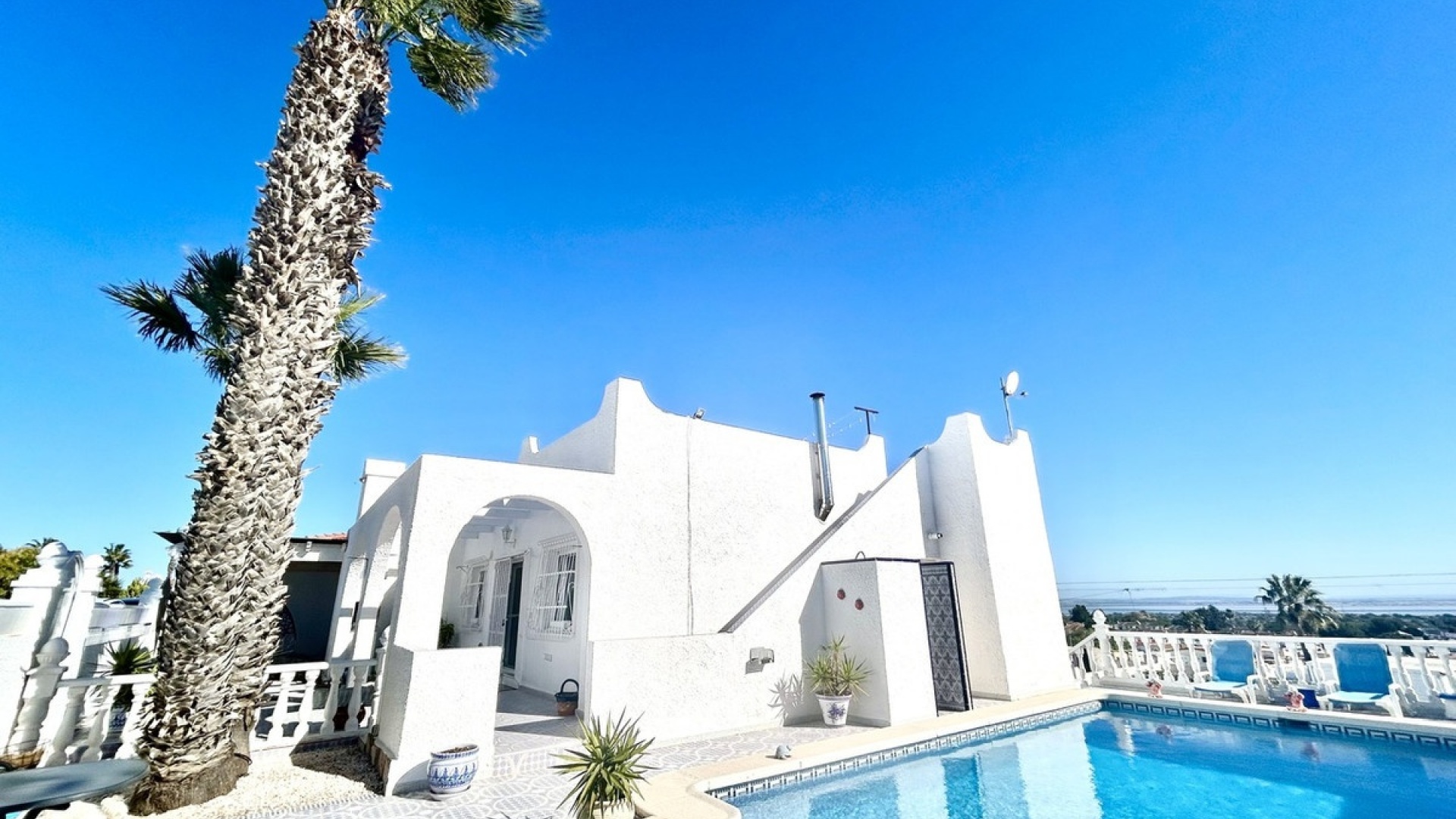 Återförsäljning - Villa - Orihuela - Villamartin