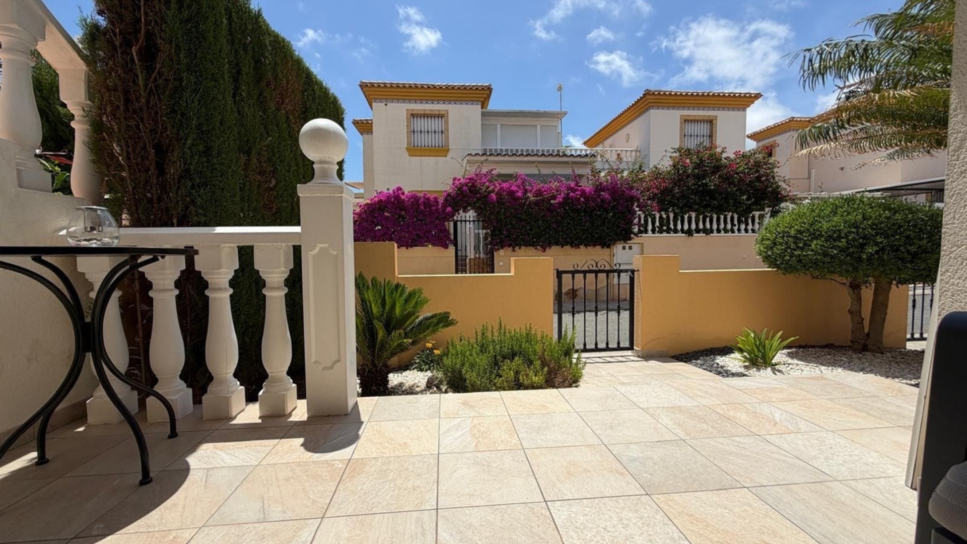Återförsäljning - Villa - Orihuela - Villamartin