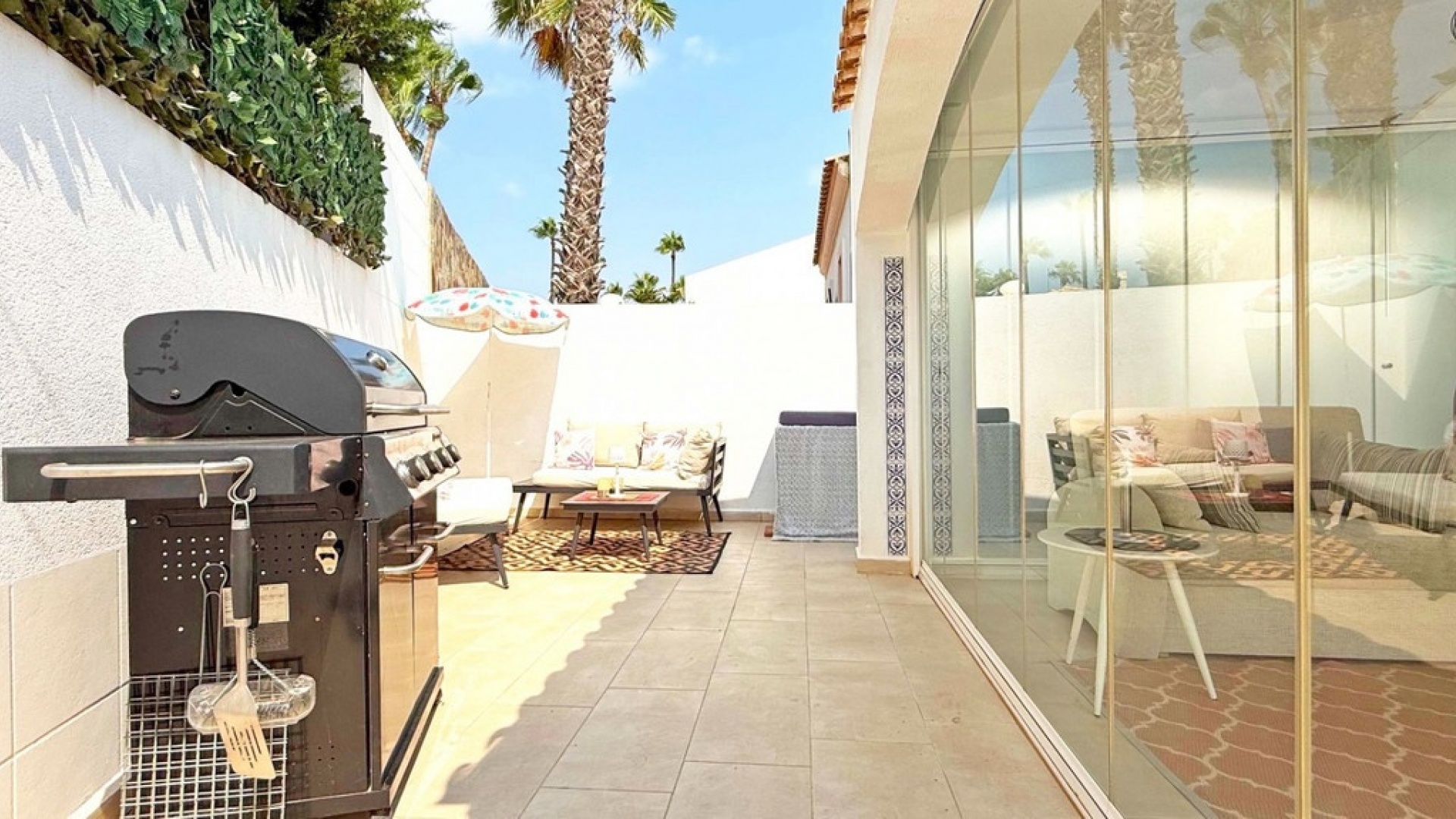 Återförsäljning - Villa - Orihuela - Villamartin
