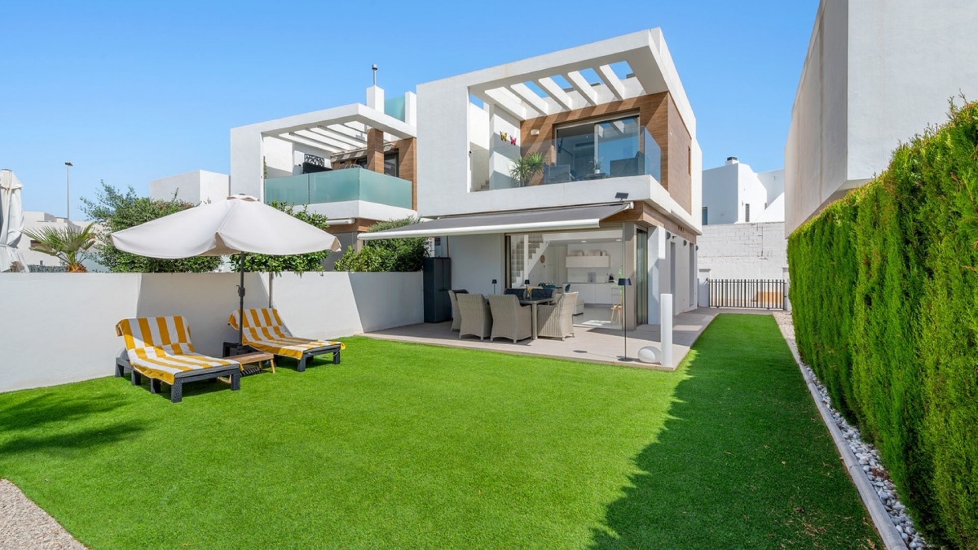 Återförsäljning - Villa - Orihuela - Villamartin