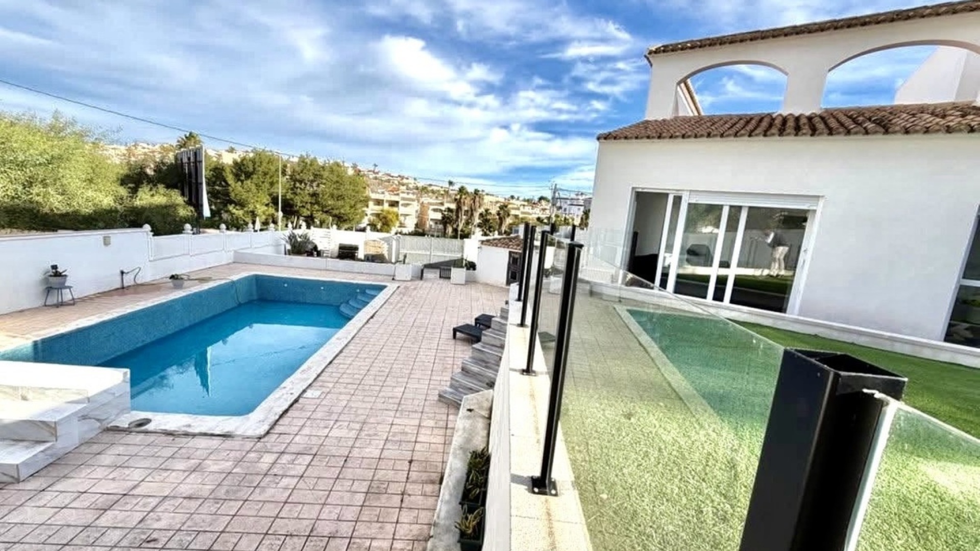 Återförsäljning - Villa - Orihuela - Villamartin