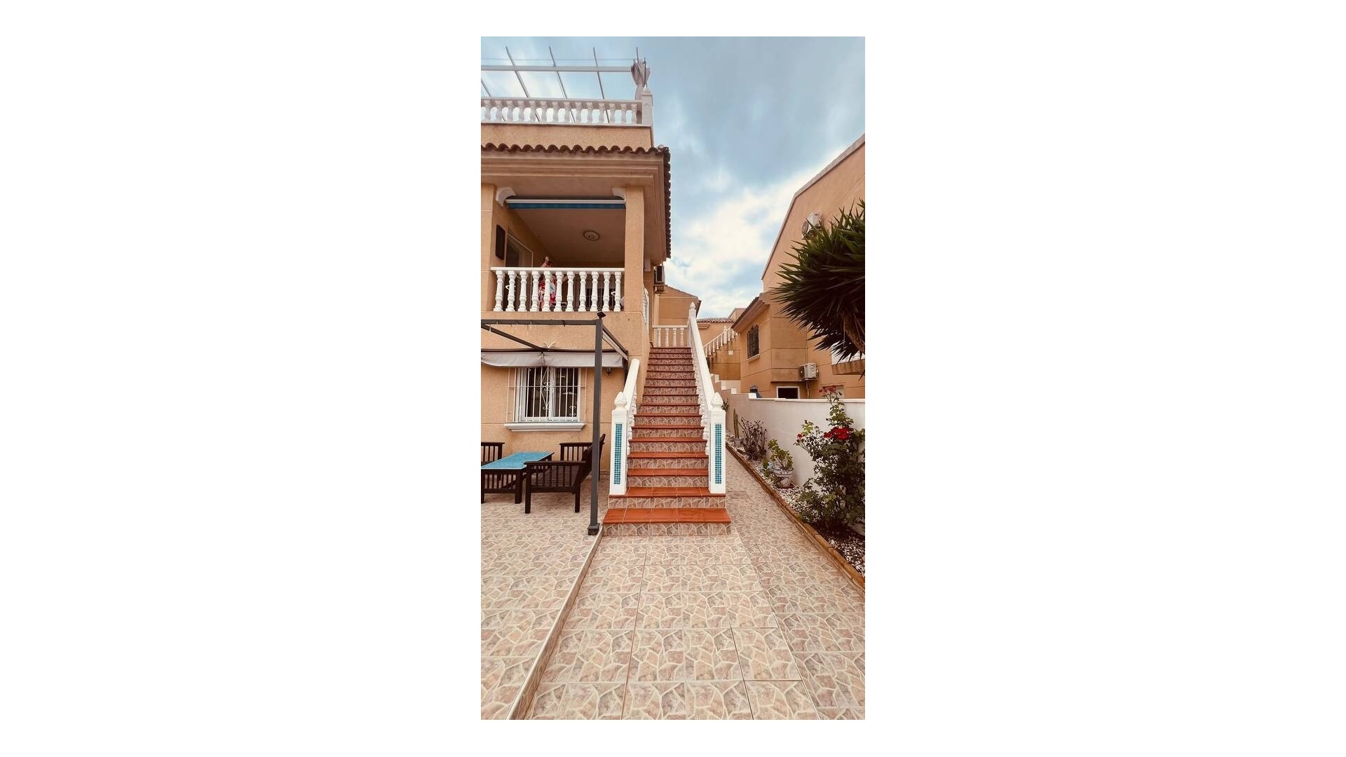 Återförsäljning - Villa - Orihuela - Villamartin