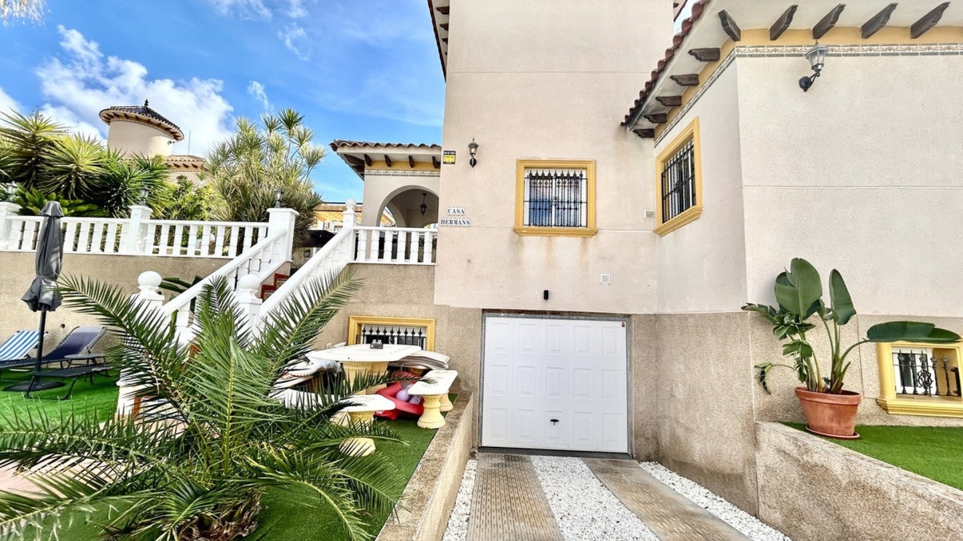 Återförsäljning - Villa - Orihuela - Villamartin