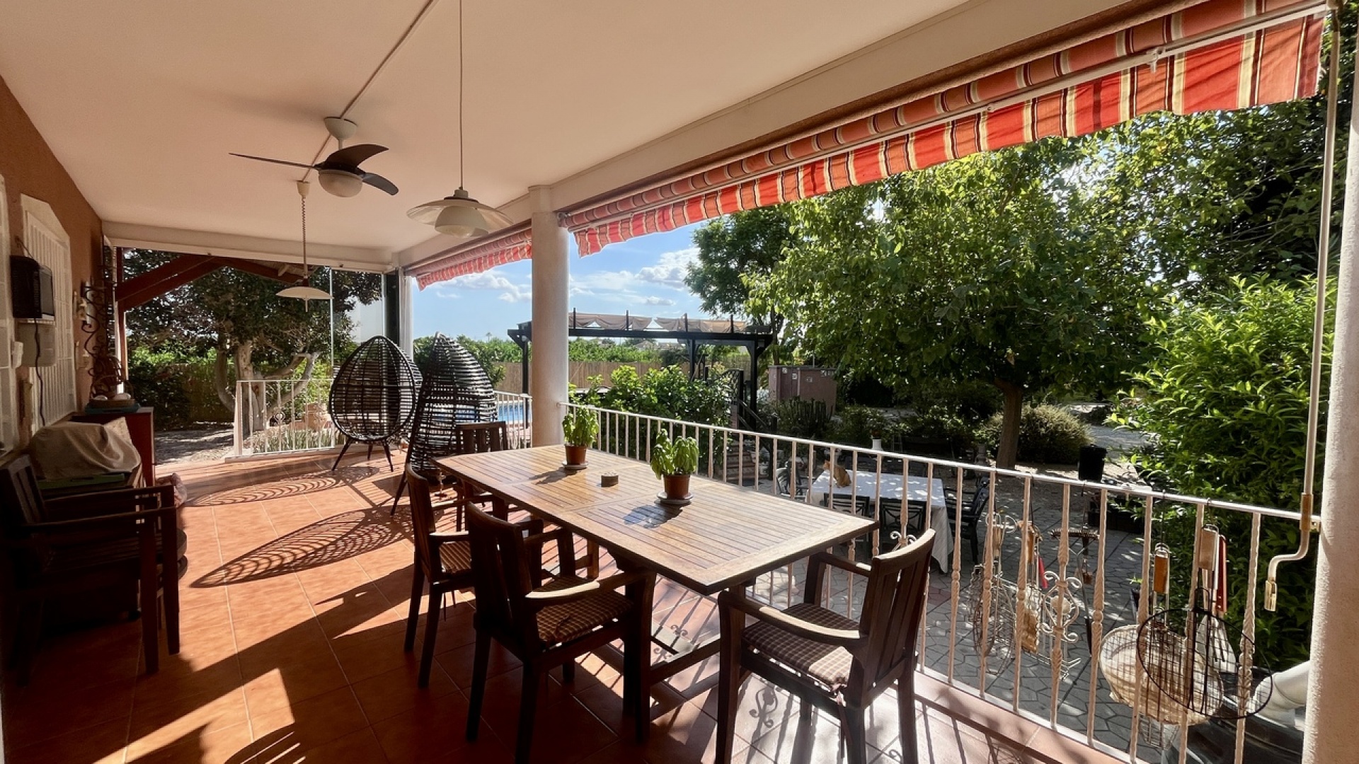 Återförsäljning - Villa - Orihuela