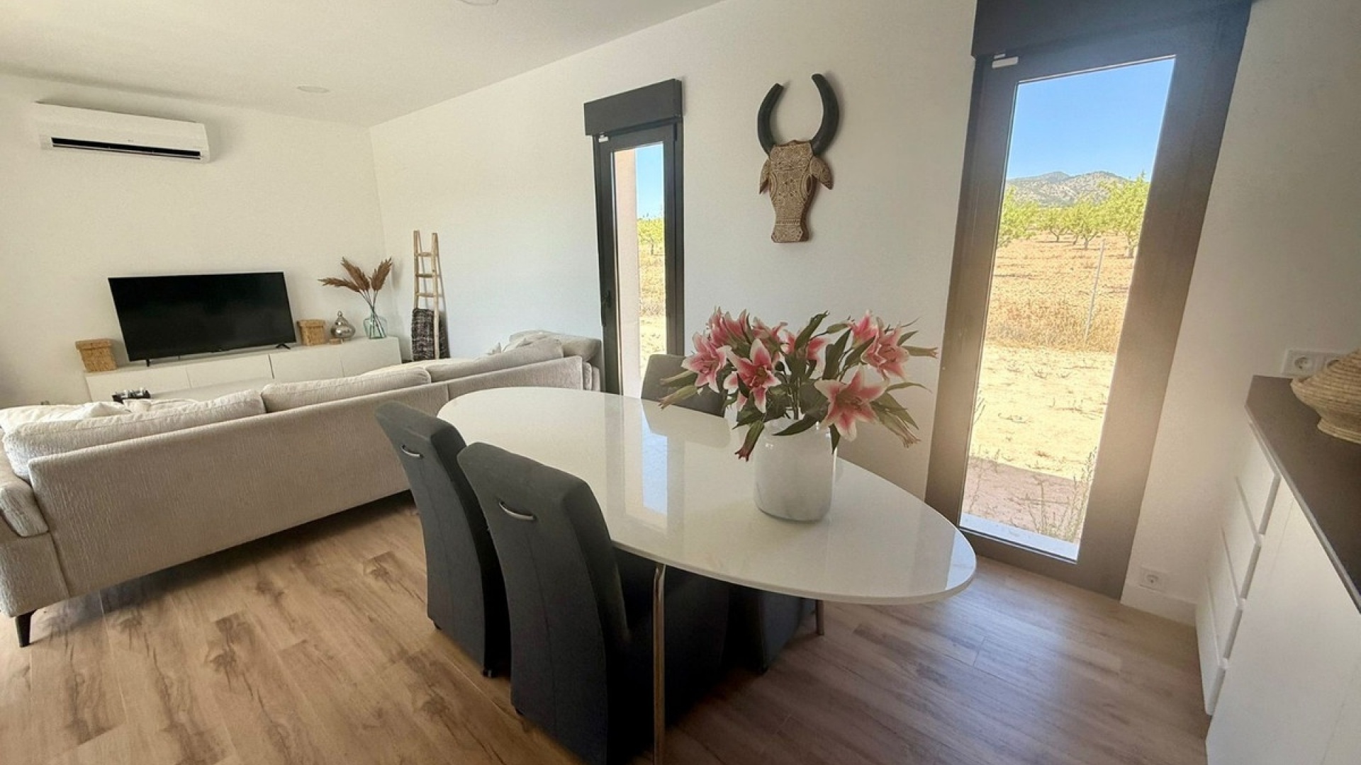 Återförsäljning - Villa - Pinoso - Pinoso Centro