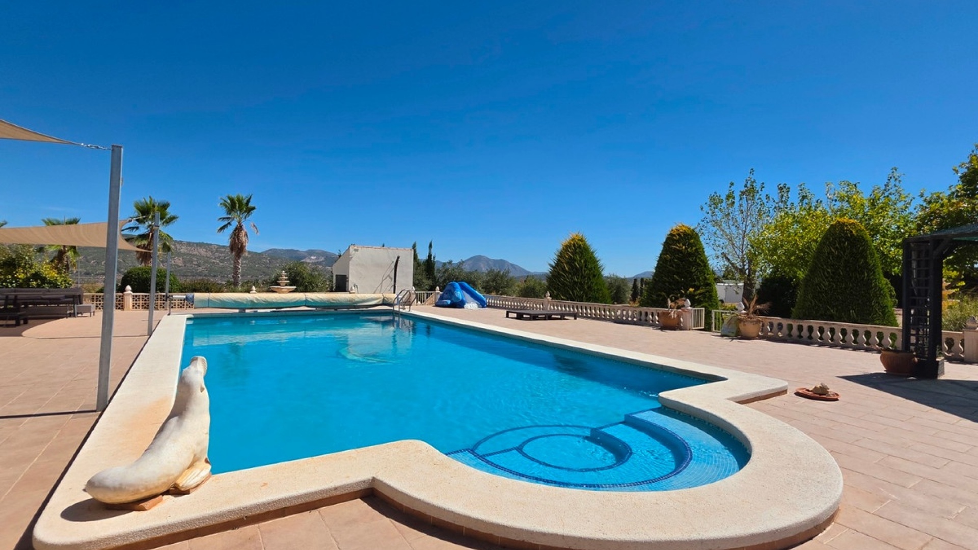 Återförsäljning - Villa - Pinoso - Pinoso Centro