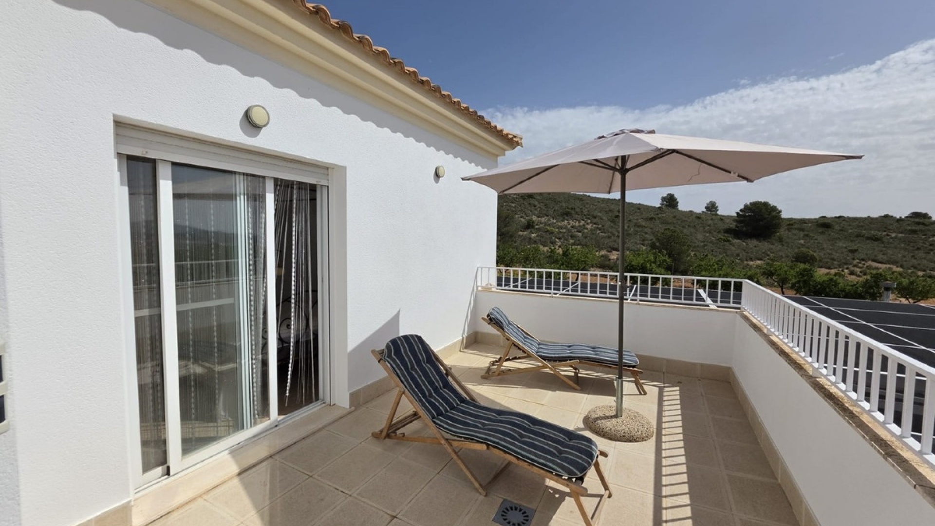Återförsäljning - Villa - Pinoso - Pinoso Centro