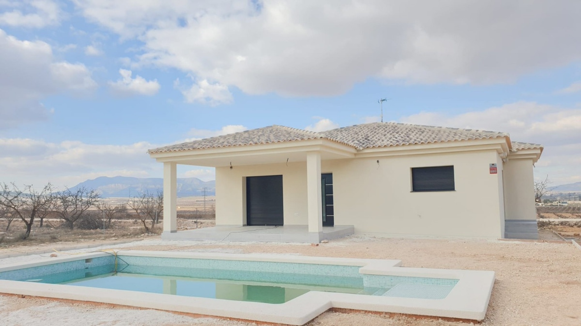 Återförsäljning - Villa - Pinoso - Pinoso Centro