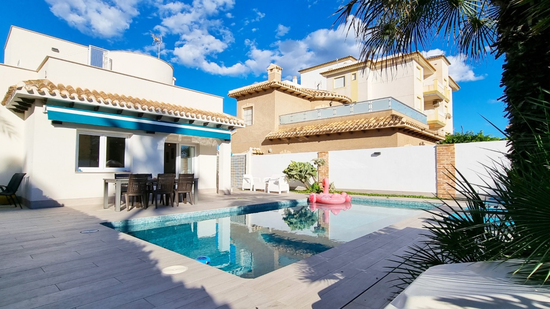 Återförsäljning - Villa - Playa Flamenca - beachside playa flamenca