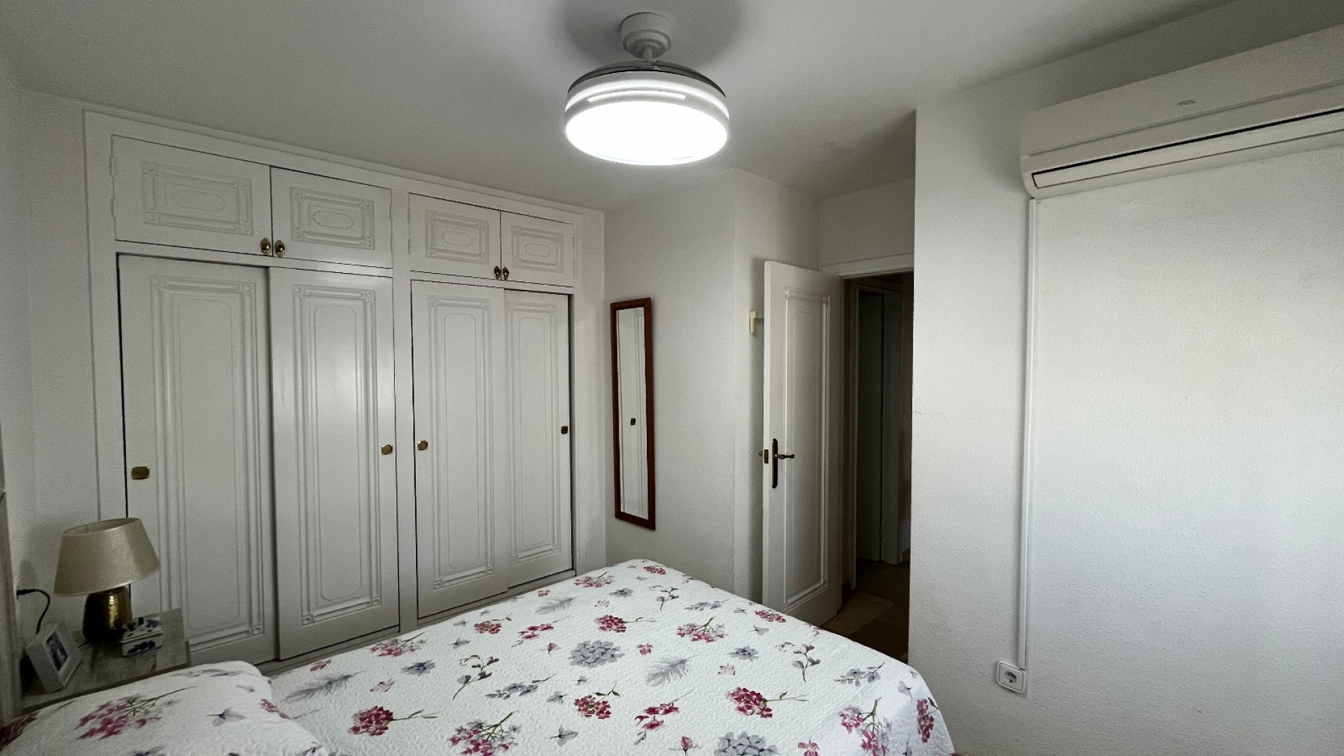 Återförsäljning - Villa - Playa Flamenca - jumilla
