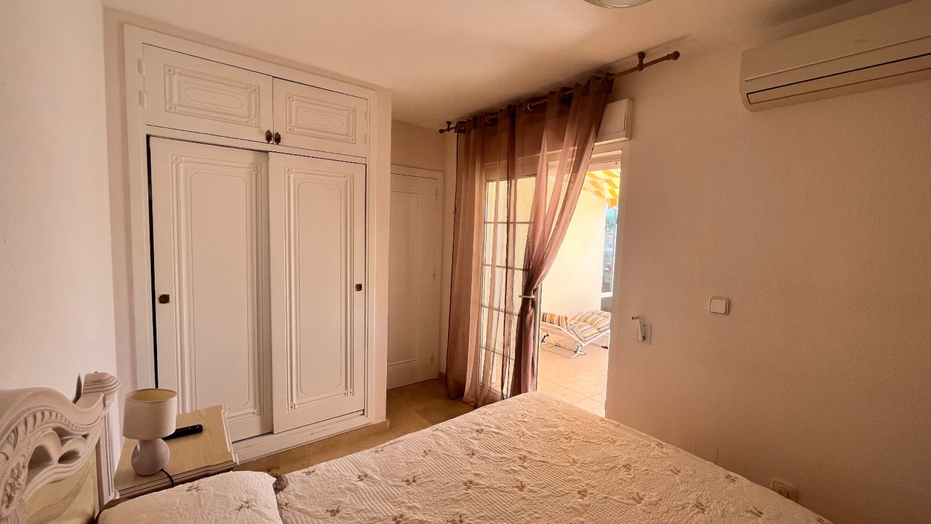 Återförsäljning - Villa - Playa Flamenca - jumilla